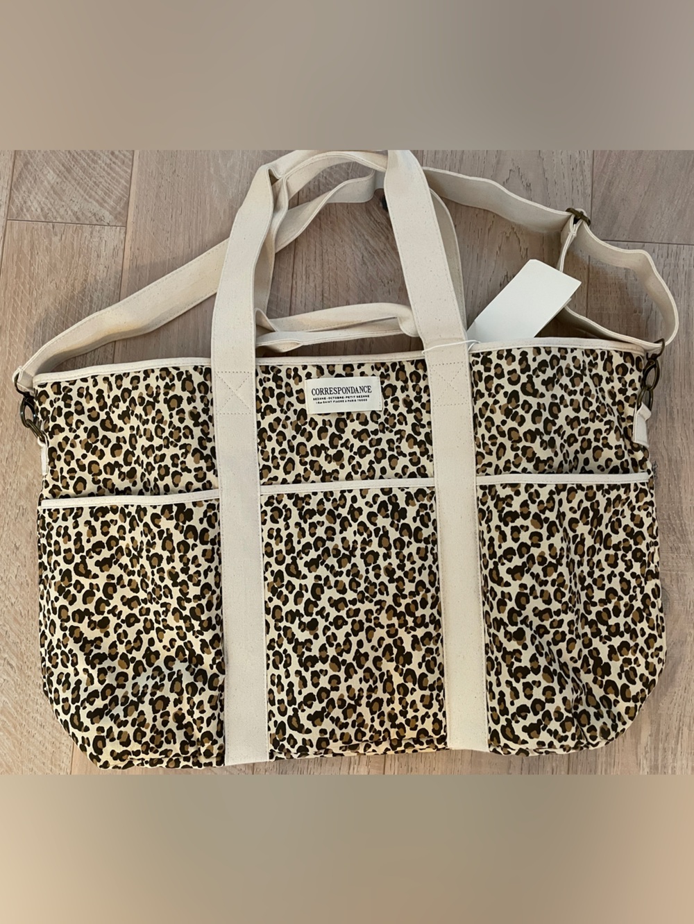 SEZANE WEEKENDER TOTE BAG. Cougar print. - Picture 6 of 11